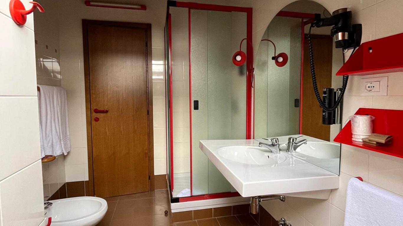La Hotel 3*